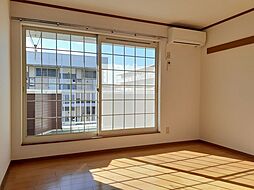 ヴィラ・グリ−ンリ−フＢ 203 2階3LDKのリビング/ダイニング