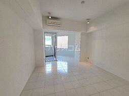 ラークスパ岡町 6階ワンルームのリビング/ダイニング