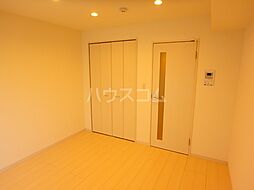 リブリ・レースパーク船橋法典 202 2階1Kのリビング/ダイニング