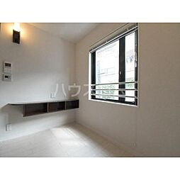 JR総武線 千駄ケ谷駅 徒歩4分の賃貸マンション 2階ワンルームのリビング/ダイニング