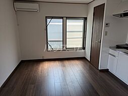 東急多摩川線 武蔵新田駅 徒歩6分の賃貸マンション 3階1Kのリビング/ダイニング