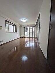 グリーンメゾン 102 1階1LDKのリビング/ダイニング