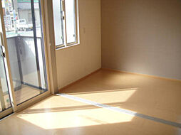 湘南新宿ライン宇須 間々田駅 徒歩5分の賃貸アパート 1階1LDKのリビング/ダイニング