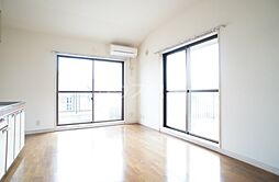 サニーテラスいぶき野 401 4階2DKのリビング/ダイニング