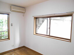 グリーンハイツ多摩 201 2階ワンルームのリビング/ダイニング