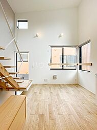 LUNA COURT AKABANEDAI 2階ワンルームのリビング/ダイニング