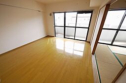 ベルメゾン南篠崎ユニゾン 4階3LDKのリビング/ダイニング