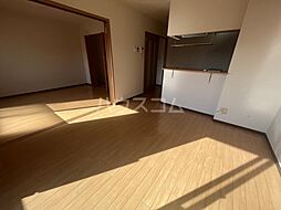 クイーンズ 201 2階2LDKのリビング/ダイニング