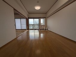 Ｔ−ｏｎｅＭＩＹＡＨＡＲＡＥａｓｔＡ 201 2階3SLDKのリビング/ダイニング