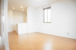 カーサ・クワトロIII 201 2階2LDKのリビング/ダイニング