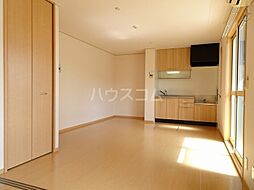 フルール 1階2LDKのリビング/ダイニング