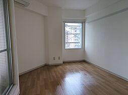 メゾン・ド・ノア聖蹟桜ヶ丘 527 5階ワンルームのリビング/ダイニング