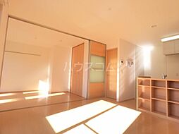 イエロー アイリス　Ｂ 202 2階2LDKのリビング/ダイニング