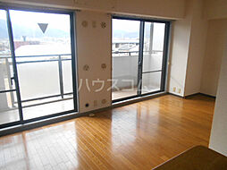 グランドゥール太秦 104 1階2LDKのリビング/ダイニング