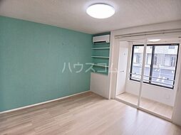 グリーンヒルズＡ 102 1階ワンルームのリビング/ダイニング