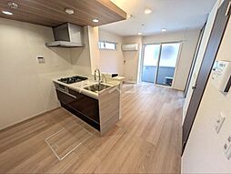 セレスティア西綾瀬 206 2階2LDKのリビング/ダイニング