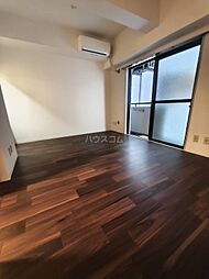 グローリア初穂大通り公園 301 3階ワンルームのリビング/ダイニング