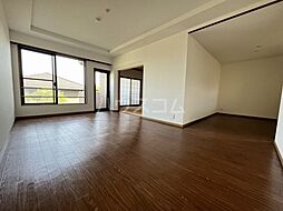 パルナス岳見町 102 1階3LDKのリビング/ダイニング