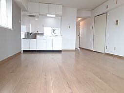 名鉄名古屋本線 堀田駅 徒歩10分の賃貸マンション 5階1LDKのリビング/ダイニング