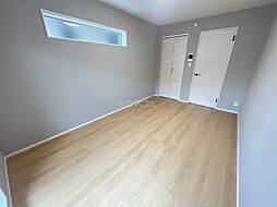 エフプレスト岸町 105 1階1Kのリビング/ダイニング