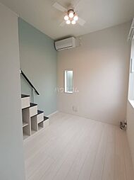 パインリーフ 101 1階ワンルームのリビング/ダイニング