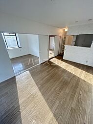 Ｒｅｑｕｉｅ上桂 308 3階3LDKのリビング/ダイニング