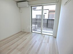 ハーミットクラブハウスジラユ 104 1階1Kのリビング/ダイニング