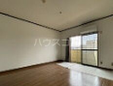 ワイズコレクトA 2階1Kのリビング/ダイニング