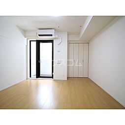 プレール・ドゥーク赤塚 201 2階1Kのリビング/ダイニング