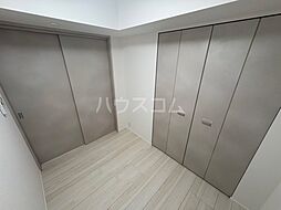 S-RESIDENCE原木中山azure 4階1SLDKのリビング/ダイニング