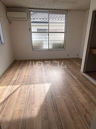 ホワイトホームズ 205