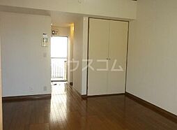 ヴィラＡ 203 2階ワンルームのリビング/ダイニング