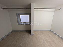 プリマ　ラウレアIII 204 2階ワンルームのリビング/ダイニング