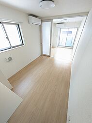 メゾンドビューラシーヌIII 103 1階1LDKのリビング/ダイニング