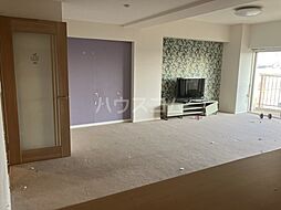 東急田園都市線 宮前平駅 徒歩16分の賃貸マンション 4階3LDKのリビング/ダイニング