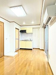 東急田園都市線 二子玉川駅 徒歩8分の賃貸マンション 2階ワンルームのリビング/ダイニング