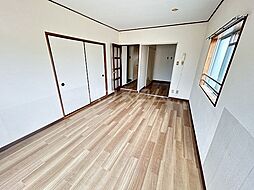 コーポラス587 201 2階3LDKのリビング/ダイニング