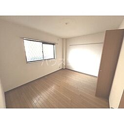 ドゥースファミーユ 105 1階2LDKのリビング/ダイニング