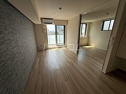 クレスコート岸町 301 3階2LDKのリビング/ダイニング