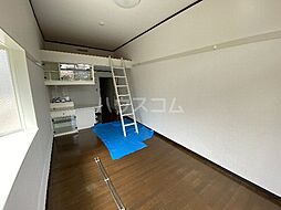 ツインズ立花 104 1階ワンルームのリビング/ダイニング