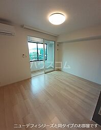 ハミルトン・Ａ 202 2階1LDKのリビング/ダイニング