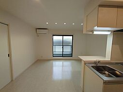 アルバ北久里浜 302 3階1LDKのリビング/ダイニング