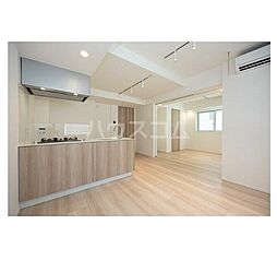 イプセ白金 1階1LDKのリビング/ダイニング