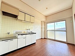 ハピネス光 302 3階2DKのリビング/ダイニング