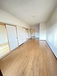 ファミィール桂 201 2階3LDKのリビング/ダイニング