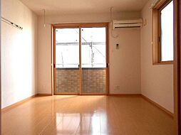 ＢＥＳＴ　ＦＲＩＥＮＤ 206 2階1Kのリビング/ダイニング