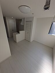 マーレ十条 203 2階1LDKのリビング/ダイニング