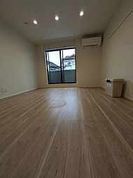 GRADUS指扇 102 1階1Kのリビング/ダイニング