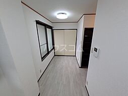 ランドフォレスト行徳 101 1階1Kのリビング/ダイニング