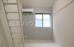 サザンヒルズ弘明寺 207 2階ワンルームのリビング/ダイニング